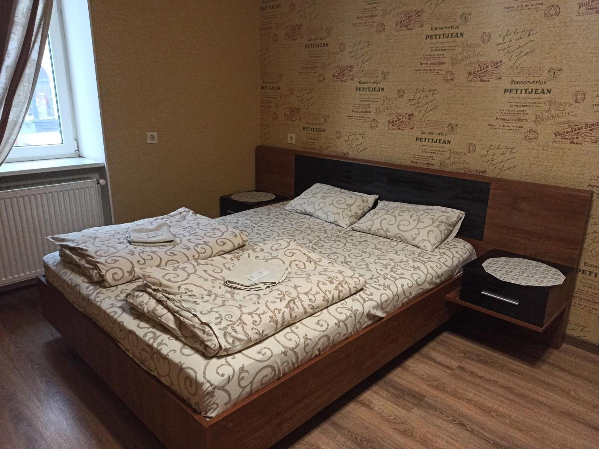 Hostel Q ,15 Хв До Жд Вокзалу Lviv Bagian luar foto